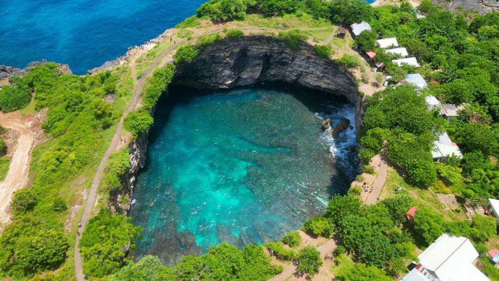 Plaža Broken - Nusa Penida, Bali